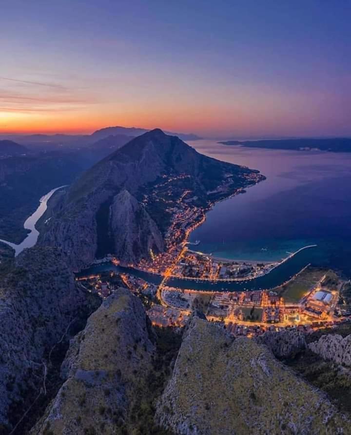 Toni Daire Omiš Dış mekan fotoğraf